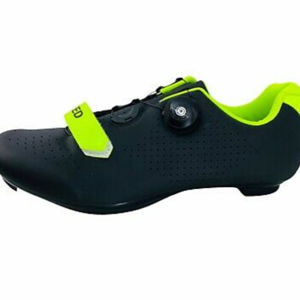 NWOT Speed Cycling Shoes Size 10